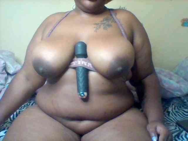 SinfullySweet webcam