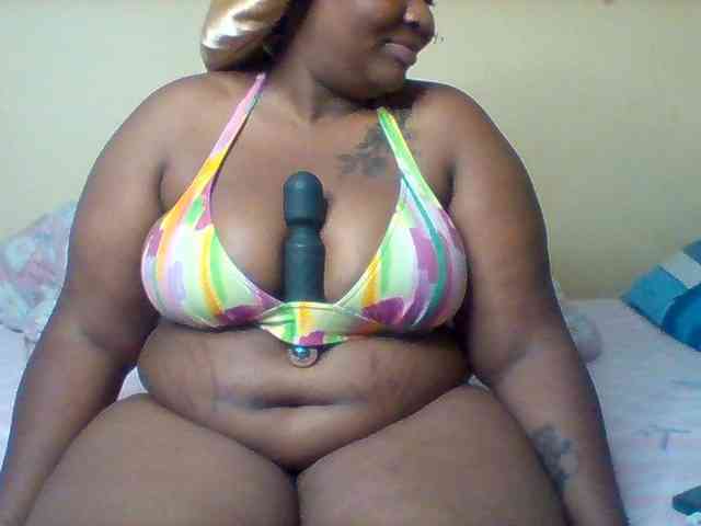 SinfullySweet webcam
