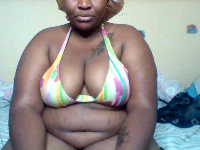SinfullySweet webcam