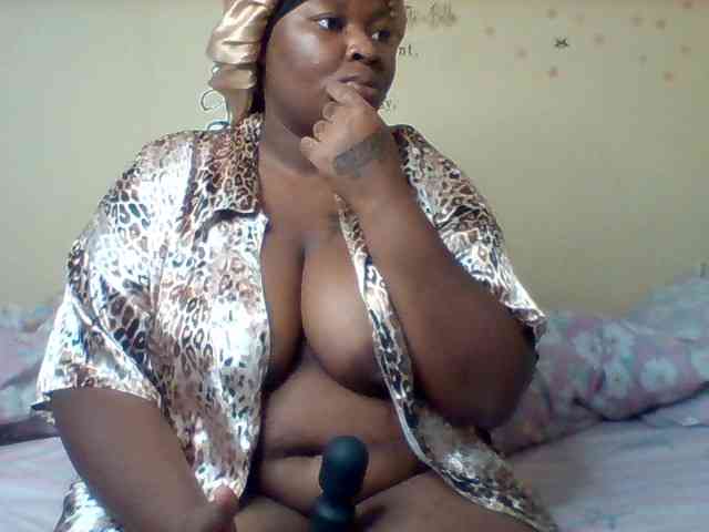 SinfullySweet webcam