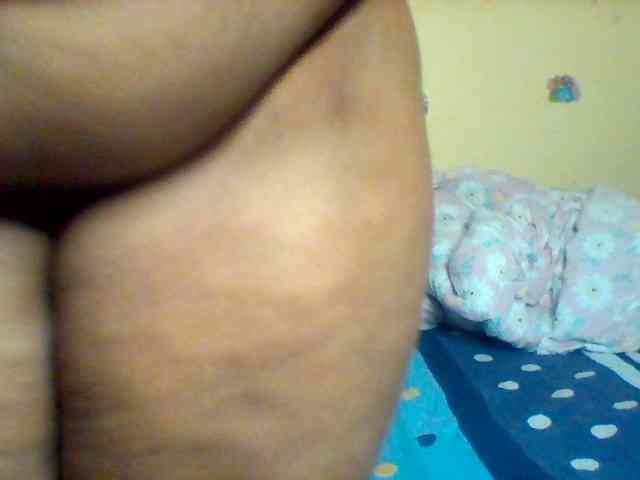 SinfullySweet webcam