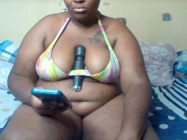 SinfullySweet webcam