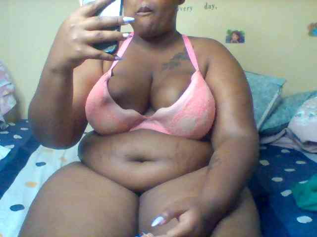SinfullySweet webcam