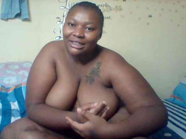 SinfullySweet webcam