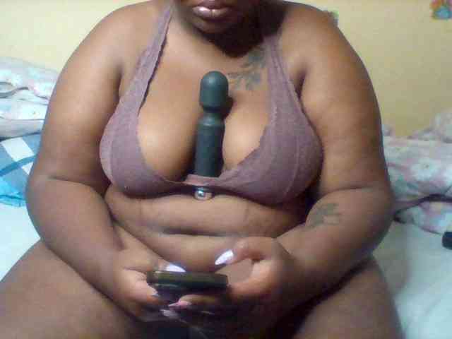 SinfullySweet webcam