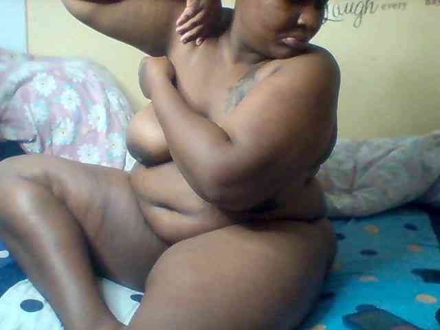 SinfullySweet webcam