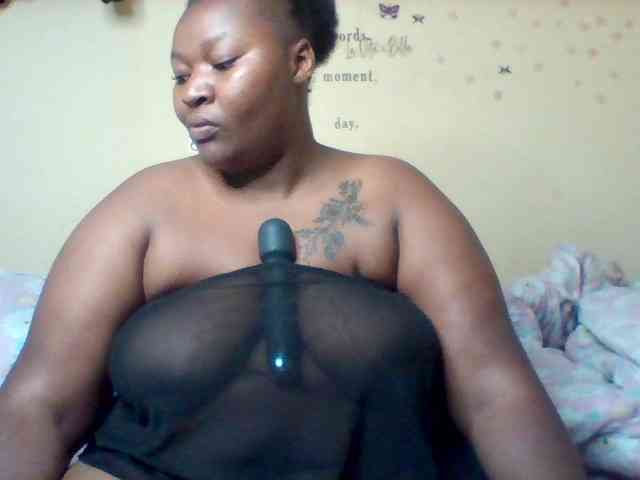 SinfullySweet webcam