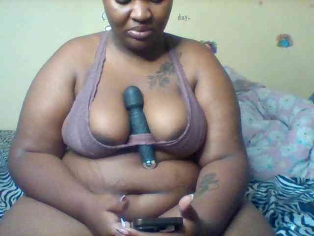 SinfullySweet webcam