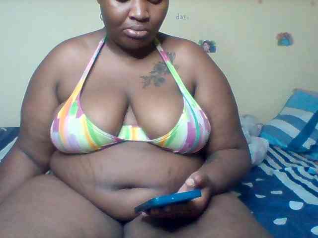 SinfullySweet webcam