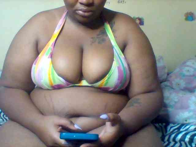 SinfullySweet webcam