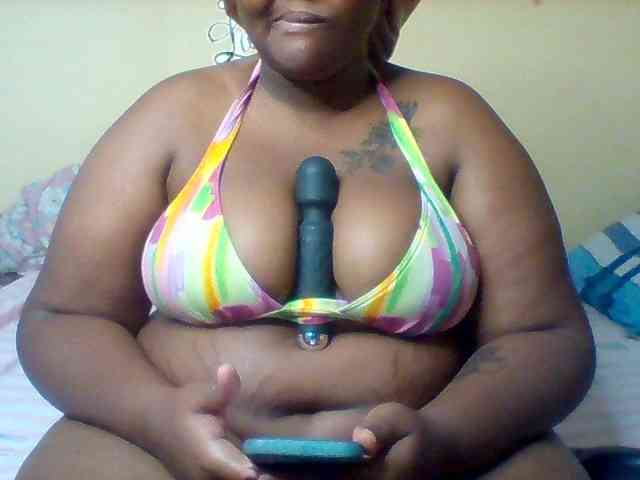 SinfullySweet webcam