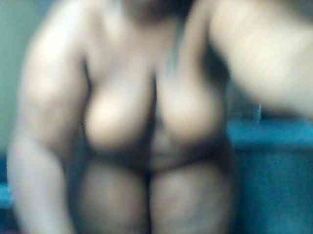 SinfullySweet webcam