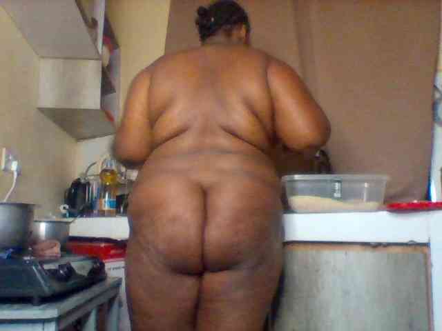 SinfullySweet webcam