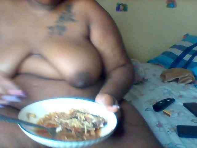SinfullySweet webcam