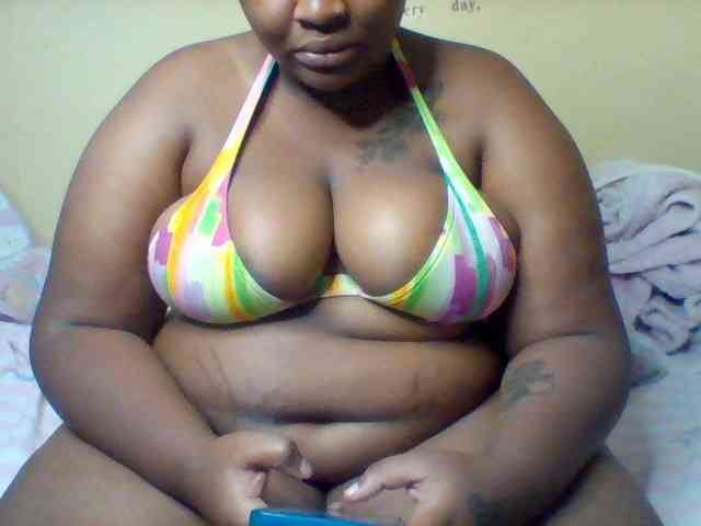 SinfullySweet webcam