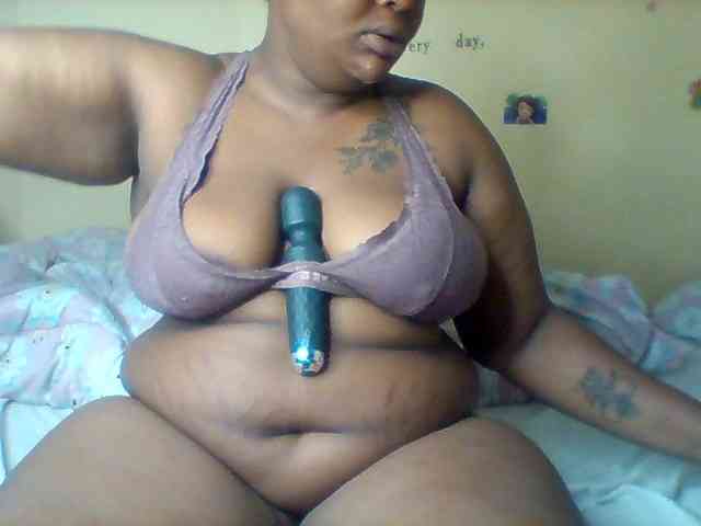SinfullySweet webcam