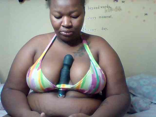 SinfullySweet webcam