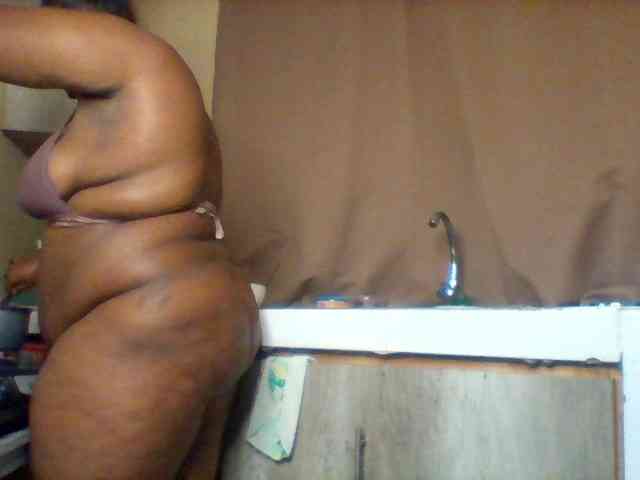 SinfullySweet webcam