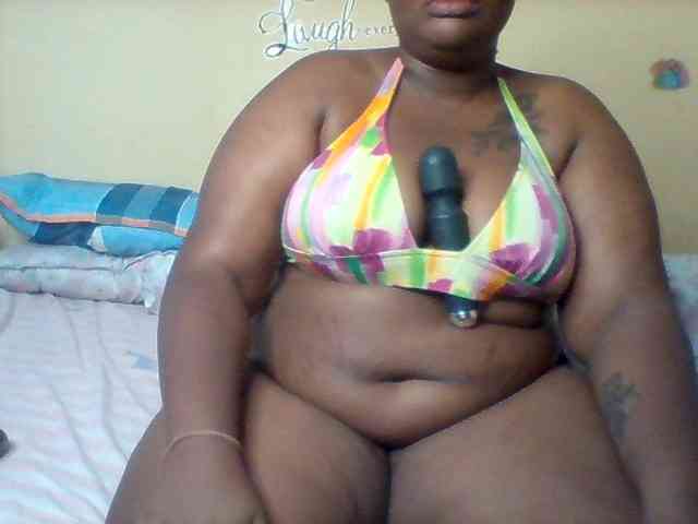 SinfullySweet webcam