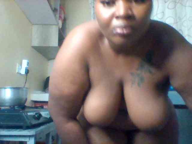 SinfullySweet webcam