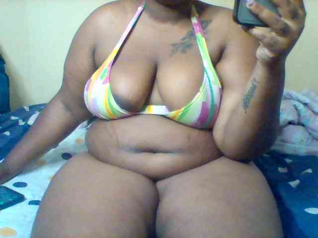 SinfullySweet webcam