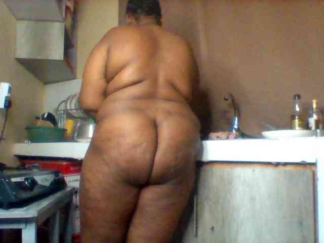 SinfullySweet webcam