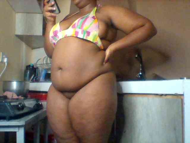 SinfullySweet webcam