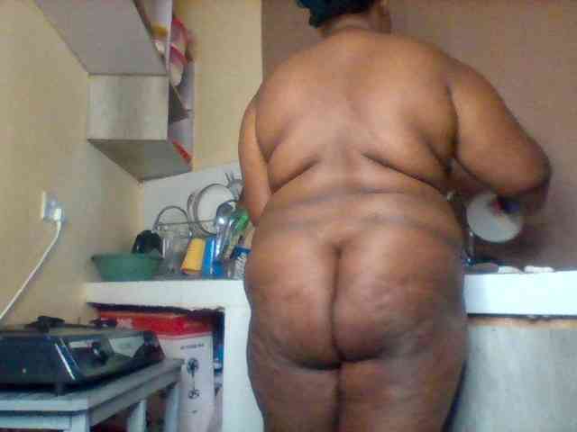 SinfullySweet webcam