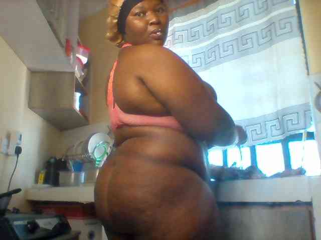 SinfullySweet webcam