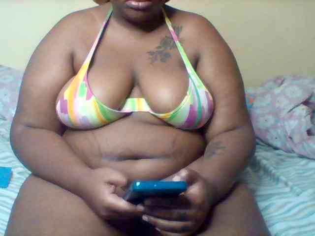 SinfullySweet webcam