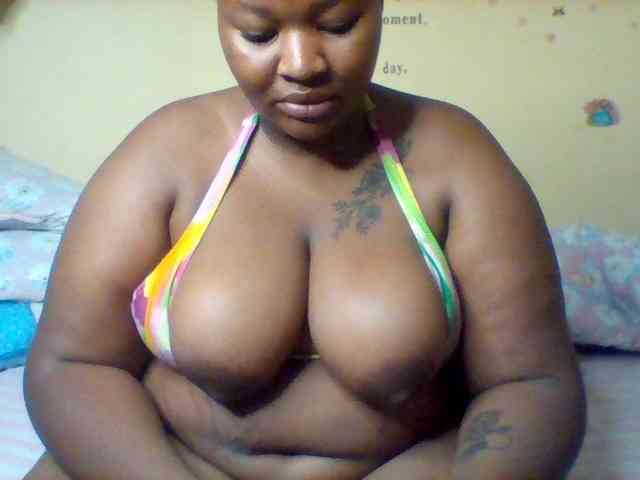 SinfullySweet webcam