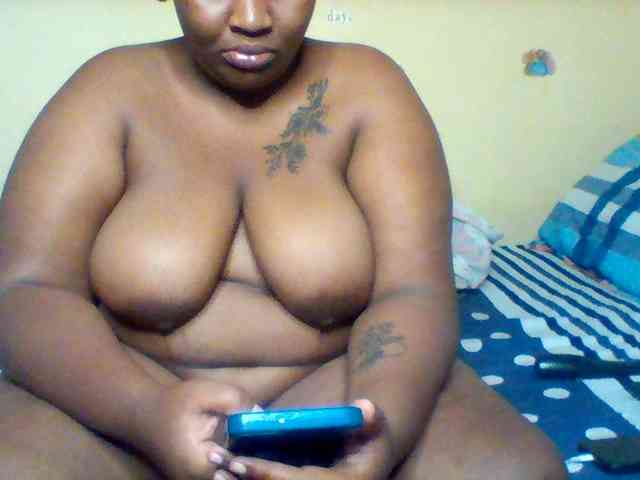 SinfullySweet webcam
