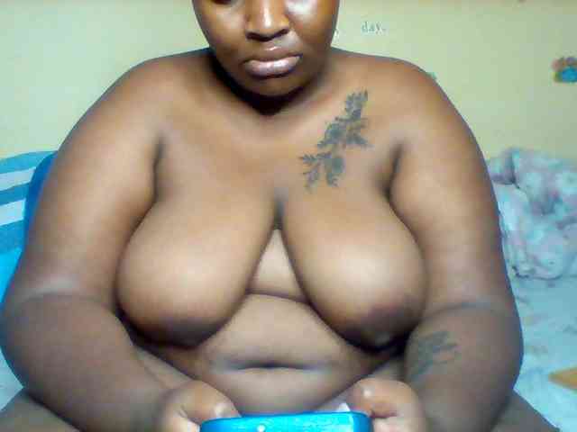 SinfullySweet webcam