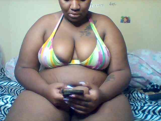 SinfullySweet webcam