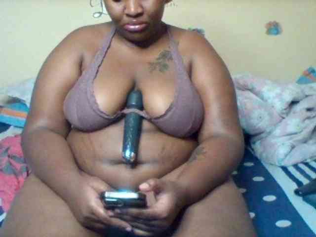 SinfullySweet webcam