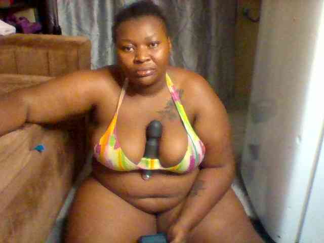 SinfullySweet webcam