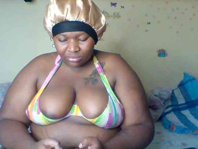 SinfullySweet webcam