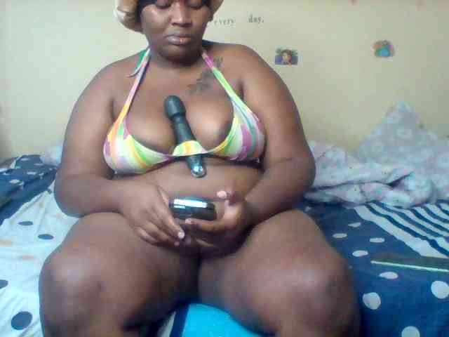 SinfullySweet webcam
