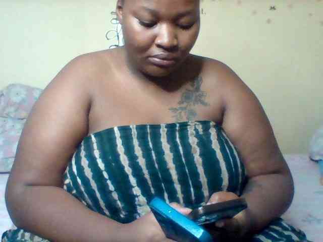 SinfullySweet webcam