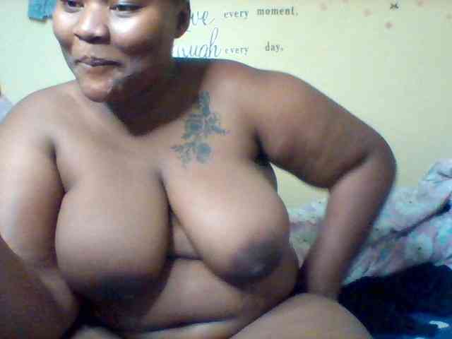 SinfullySweet webcam