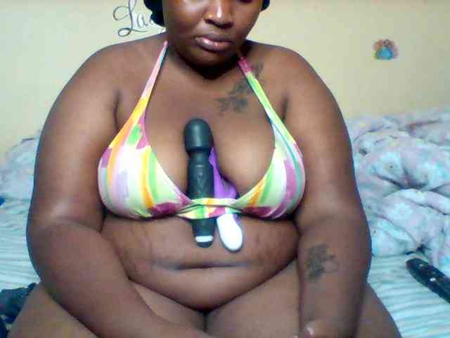 SinfullySweet webcam