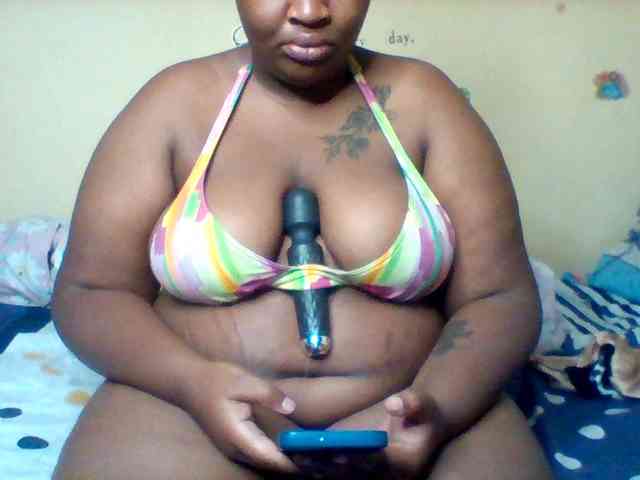 SinfullySweet webcam