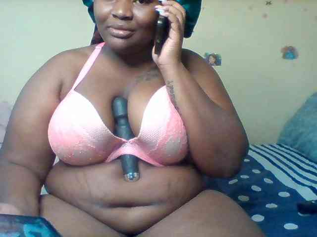 SinfullySweet webcam