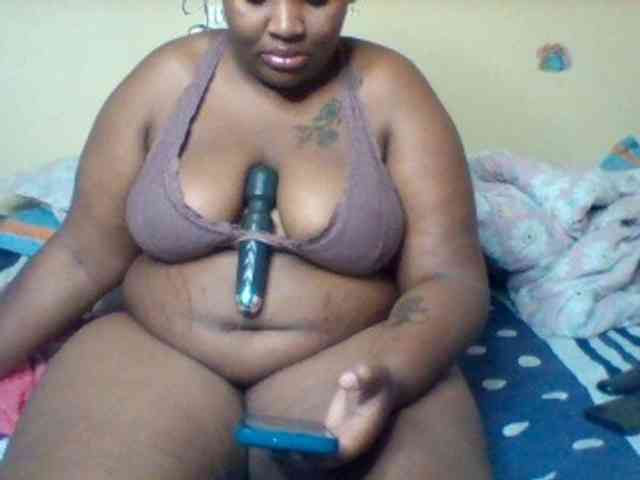 SinfullySweet webcam