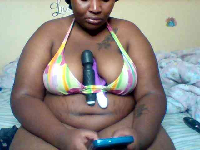 SinfullySweet webcam