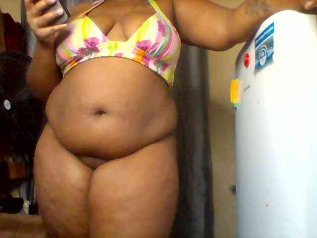 SinfullySweet webcam