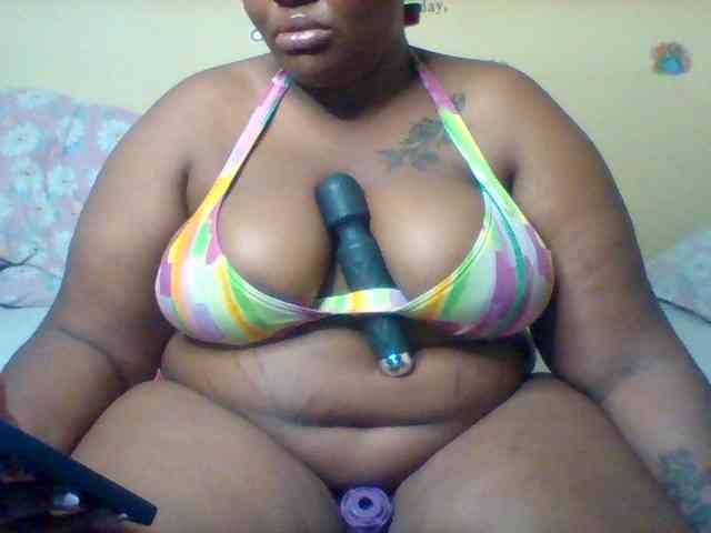 SinfullySweet webcam