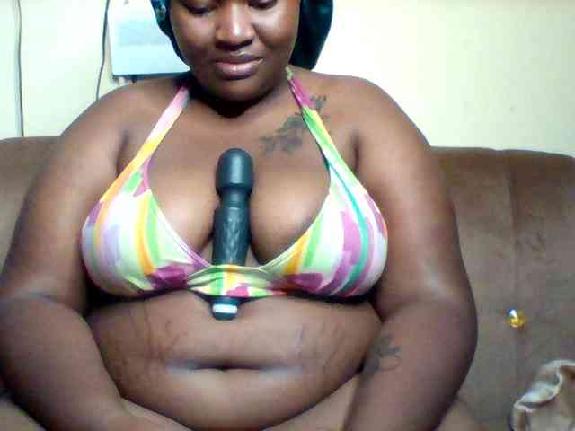 SinfullySweet webcam