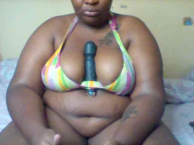 SinfullySweet webcam
