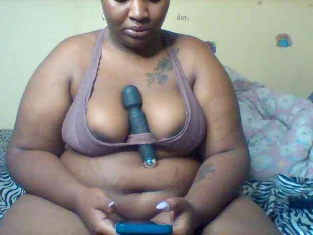 SinfullySweet webcam